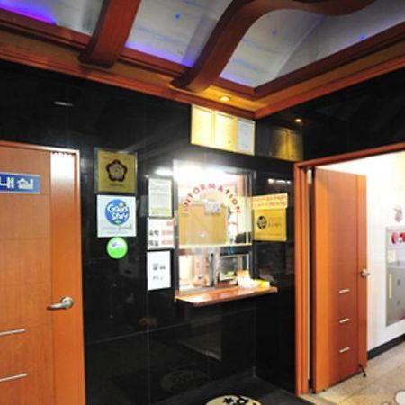 Busan Inka Motel Екстер'єр фото