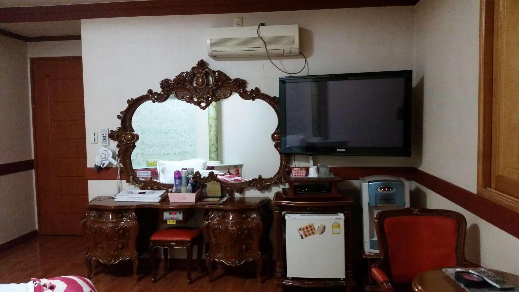 Busan Inka Motel Екстер'єр фото